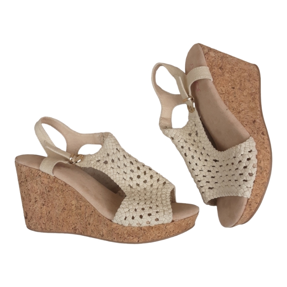 Sugar Memory Foam Jollie Wedge Sandals Size 9M